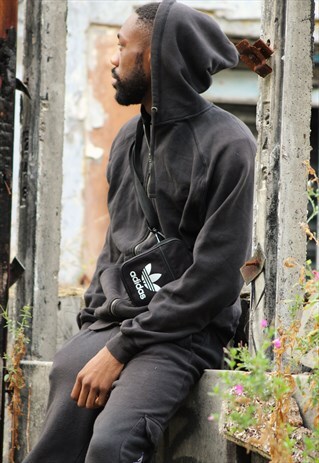 RETRO / EARLY 90'S / CHAMPION / BLACK HOODIE