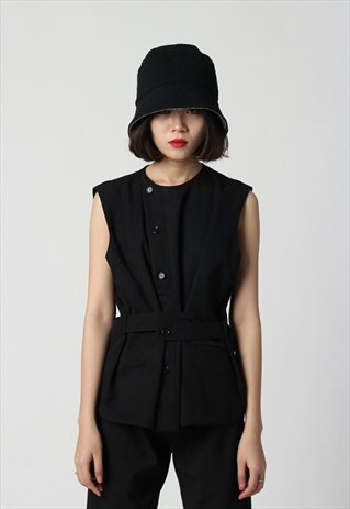 KOREAN STYLE BUTTON UP TANKTOP IN BLACK