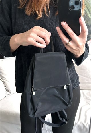 Black 90s Triangle Minimal Backpack 