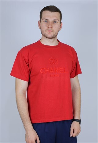 CHANEL VINTAGE RARE RED T-SHIRT