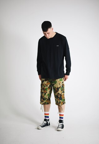 CAMO / CAMOUFLAGE ARMY CARGO SHORTS