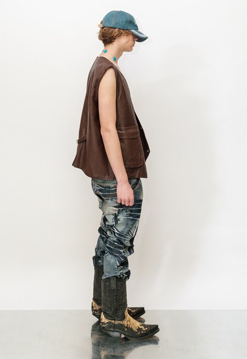 garment image