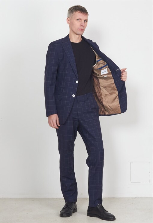 garment image