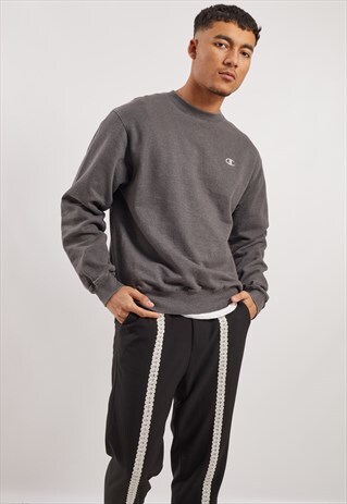 VINTAGE CHAMPION SWEATSHIRT