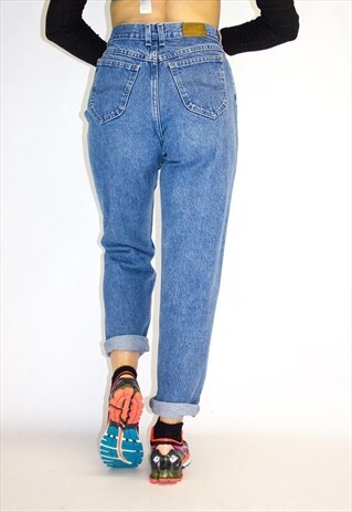 VINTAGE HIGH WAIST LEE WORN IN MOM JEANS