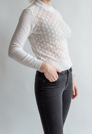 VINTAGE 70S BOHO JUMPER IN WHITE