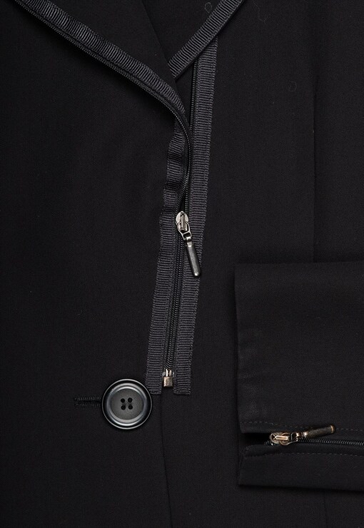 garment image
