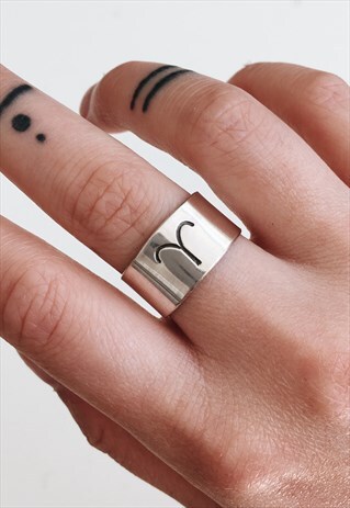 STERLING SILVER CHUNKY BAND RING WITH ARIES STAR SIGN