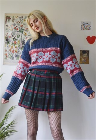 VINTAGE BLUE AND RED SWEATER JUMPER