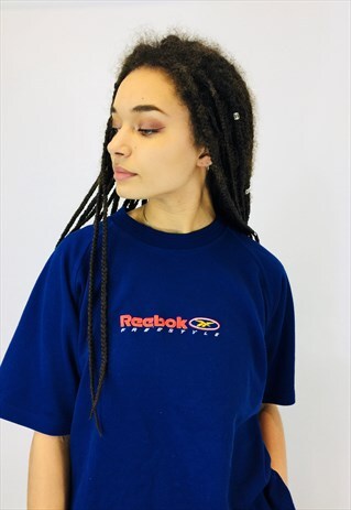 VINTAGE REEBOK 90S EMBROIDERED THICK T SHIRT