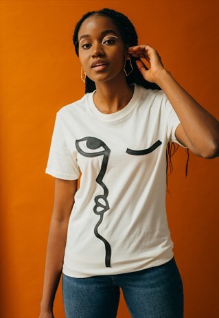 ABSTRACT FACE TEE