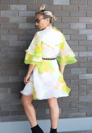 VINTAGE 1970S PRINTED STATEMENT SLEEVE DRESS