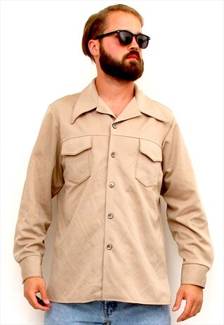 beige army shirt