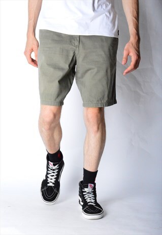 VINTAGE 90S UNISEX KHAKI SHORTS