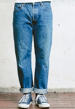 VINTAGE LEVIS 501 JEANS