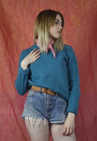 V NECK JUMPER