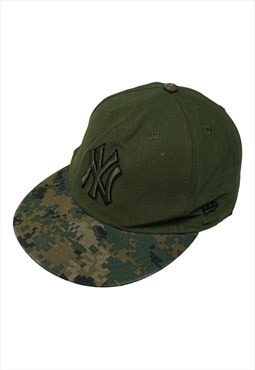 Vintage MLB New York Yankees Khaki Snapback Cap Mens