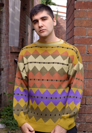 PATTERNED SWEATER