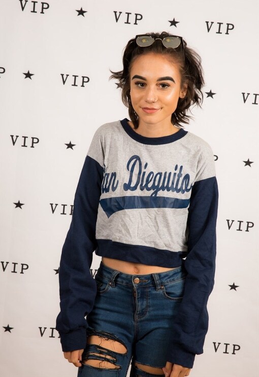 garment image
