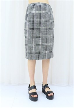 80s Vintage Black & White Check Pencil Skirt (Size M)