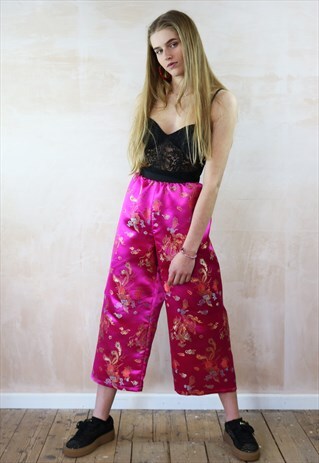 PINK CHINESE DRAGON CROP TROUSERS