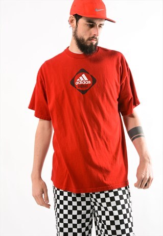 VINTAGE RED ADIDAS TEE SHIRT.