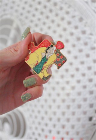 BROOCH PINS DISNEY CRUELLA