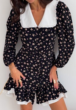 Wrap-dress with frills and detachable collar