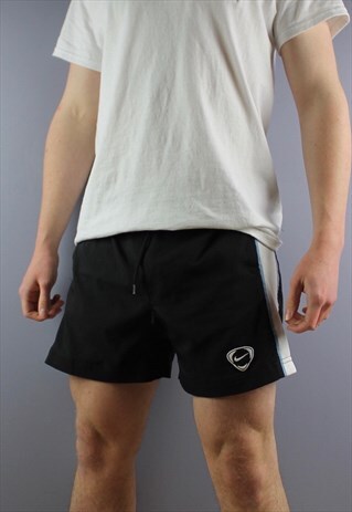 VINTAGE NIKE SHORTS IN BLACK WITH POCKETS, EMBROIDERED LOGO