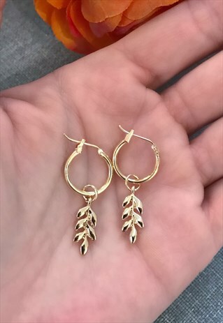 LEAF CHARM MINI HOOP EARRINGS