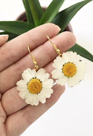 DAISY EARRINGS, REAL FLOWER EARRINGS, SPRING ACCESSORIES,