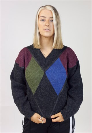 VINTAGE 90'S PATTERNED WOOLEN JUMPER