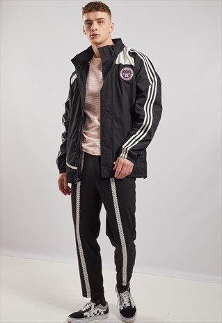 VINTAGE ADIDAS LIGHTWEIGHT COAT