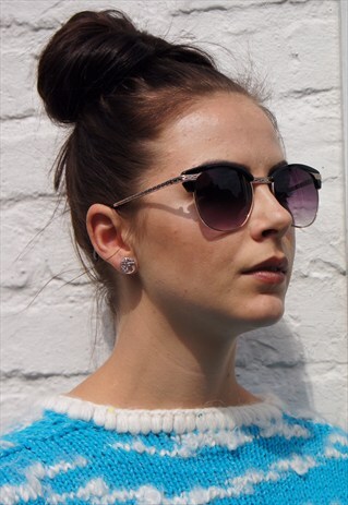 BLACK WAYFARER SUNGLASSES
