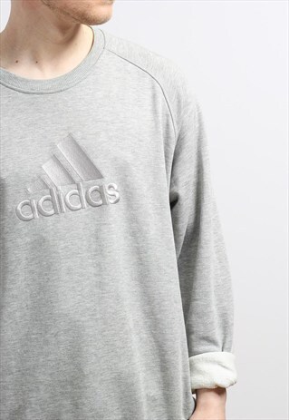 VINTAGE ADIDAS SWEATSHIRT