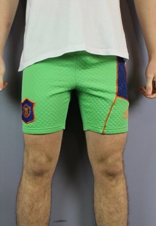 VINTAGE UMBRO MANCHESTER UNITED GOALKEEPER SHORTS IN GREEN W