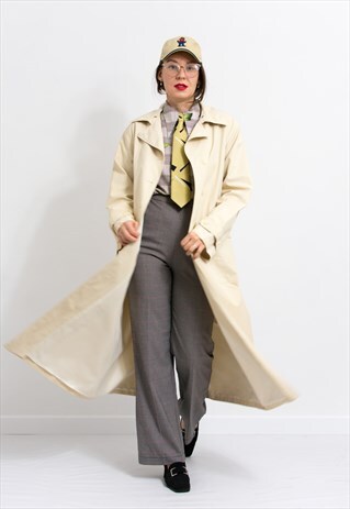 Vintage 90s trench in cream belted light coat