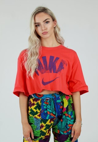 00S NIKE SPELL OUT LOGO CROPPED TSHIRT CROP TOP
