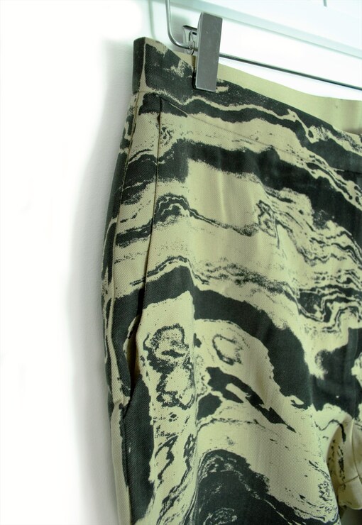 garment image