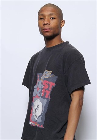 VINTAGE RARE NIKE LOGO T-SHIRT SPELL OUT BLACK