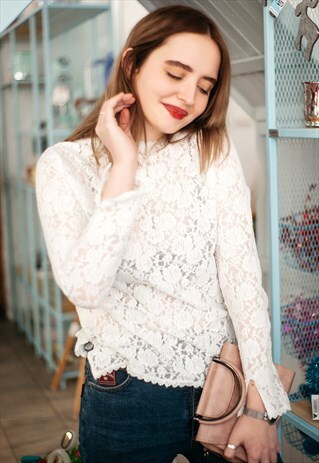 ALL OVER LACE MESH TOP
