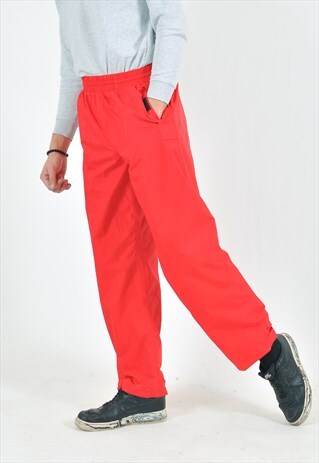 VINTAGE SHELL JOGGERS IN RED