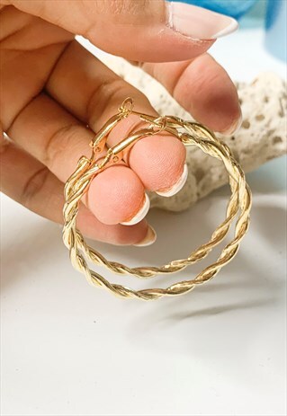 GOLD TWIST HOOP EARRINGS