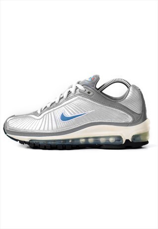 2008 NIKE AIR MAX MEDALLION SNEAKERS KICKS DEADSTOCK Y2K OG