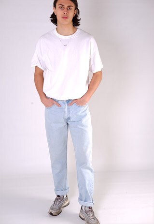 VINTAGE LIGHT WASH LEVIS JEANS