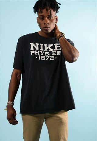 VINTAGE NIKE T-SHIRT