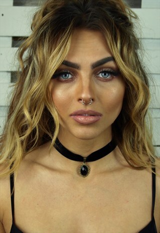 VINTAGE STYLE BLACK VELVET GOTHIC CHOKER PENDENT NECKLACE