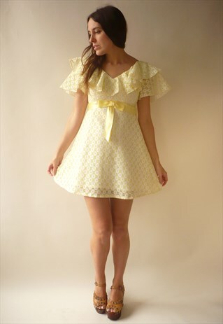 1970'S VINTAGE LEMON YELLOW BOHEMIAN LACE RUFFLE MINI DRESS
