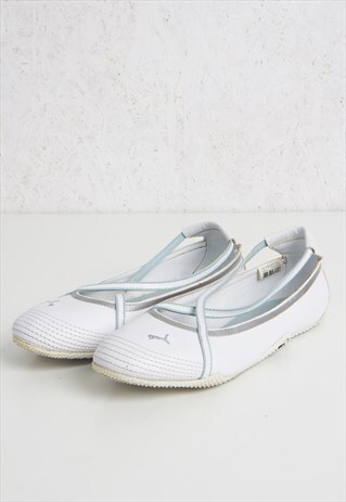 VINTAGE WHITE PUMA LEATHER SANDALS TRAINERS