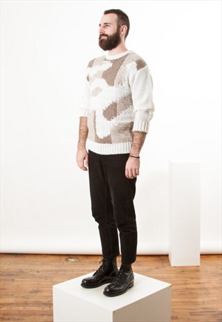 ON SALE ABSTRACT LONG SLEEVE SWEATER / VINTAGE OVERSIZED JUM